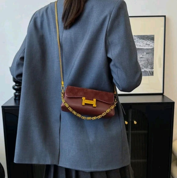 Crosbbody Purse Burgandy And Gold Women's Crossbody Bag - Picture 7 of 8